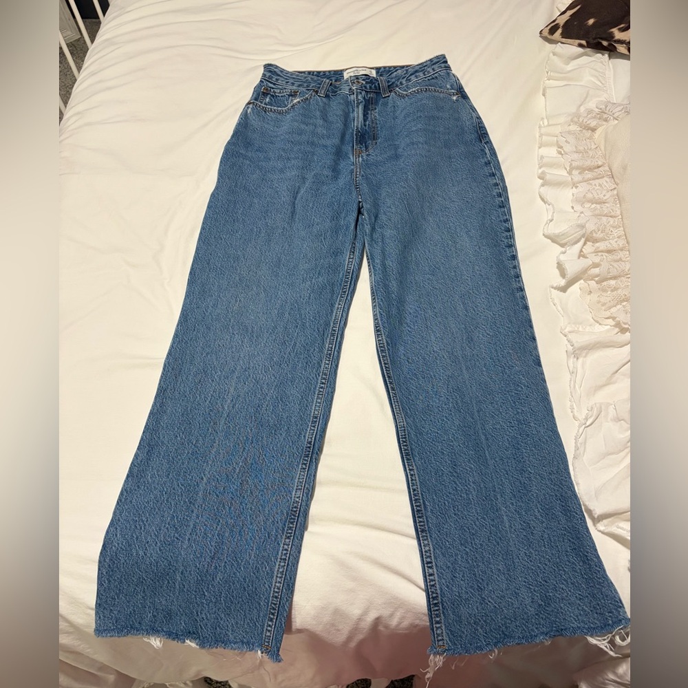 Abercrombie & Fitch Denim Straight Jeans